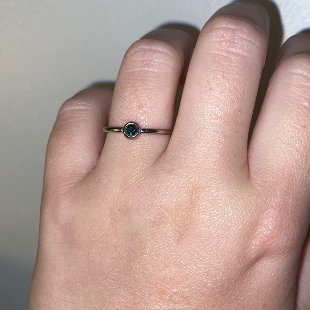 Stainless steel May birthstone ring 💚